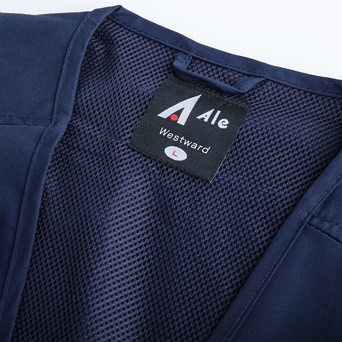 gilet-multitasche-westward-4.webp