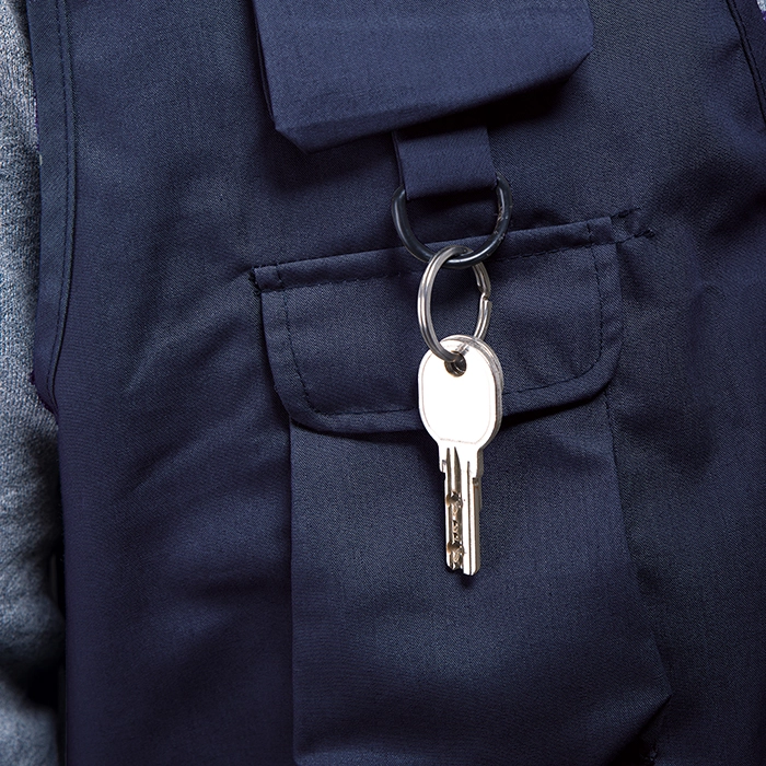 gilet-multitasche-westward-5.webp