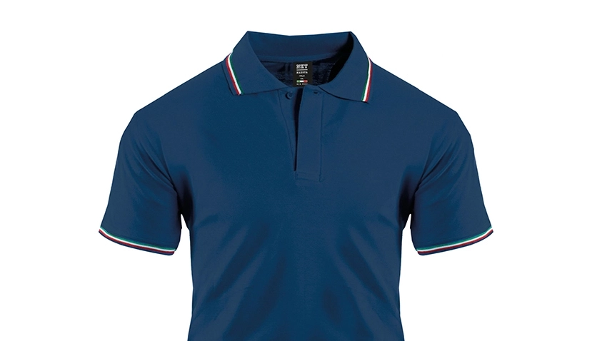 Le polo personalizzate con logo aziendale sono un potente strumento di branding: trasmettono professionalità, coerenza d’immagine e senso di appartenenza tra i collaboratori. Ma come scegliere il modello giusto tra tante opzioni? In questa guida scoprirai materiali, tecniche e consigli pratici per realizzare polo aziendali perfette per il tuo team o la tua attività.